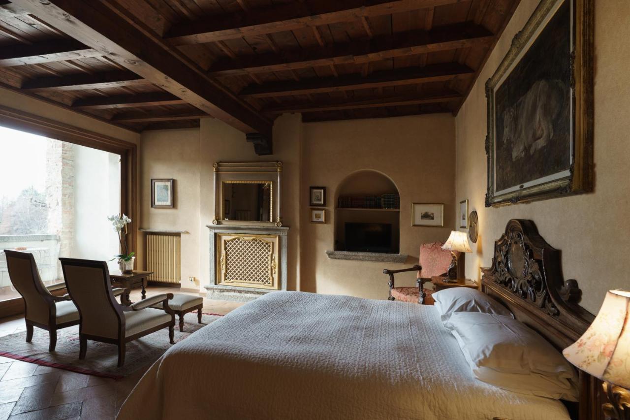 Bed and Breakfast Castello Di Cernusco Lombardone Екстер'єр фото
